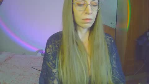 Snapshot of larawintersxxx chatting on October 1, 9:09 pm larawintersxxx online show from October 1, 9:09 pm