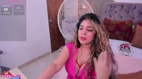 laris_park online show from December 9, 11:34 pm
