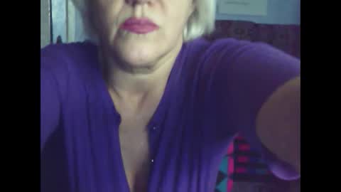 larisaq4ugo24 online show from January 9, 9:48 am
