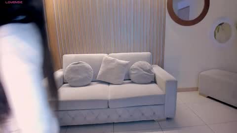 Snapshot of larisasmirnov chatting on October 22, 4:50 am Larisa Smirnov online show from October 22, 4:50 am