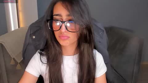 Snapshot of larisasmirnov chatting on September 22, 4:44 am Larisa Smirnov online show from September 22, 4:44 am