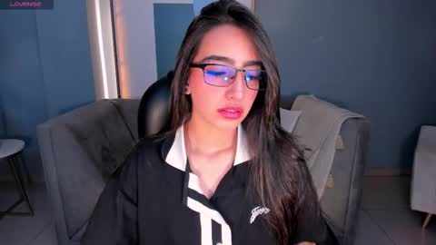 Snapshot of larisasmirnov chatting on October 29, 4:39 am Larisa Smirnov online show from October 29, 4:39 am