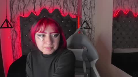  Lari online show from December 2, 7:58 pm