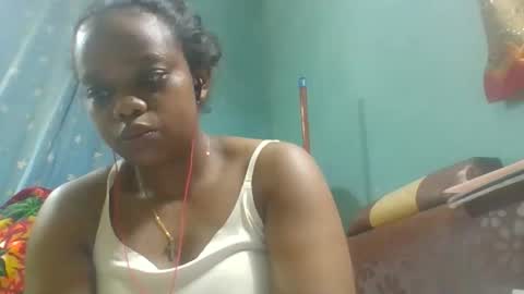 larissa645771 online show from April 15, 6:08 pm