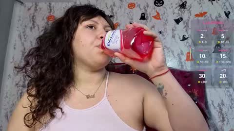 Snapshot of larissa_antonella chatting on October 29, 5:23 am larissa_antonella online show from October 29, 5:23 am