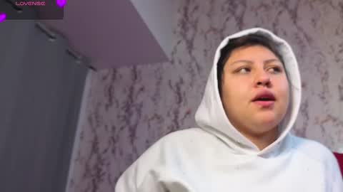 Snapshot of larissa_antonella chatting on October 5, 3:55 am larissa_antonella online show from October 5, 3:55 am