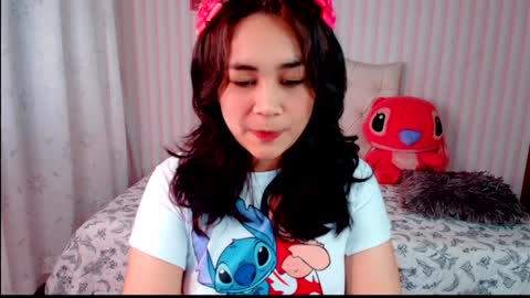 Snapshot of larissalove_doll chatting on February 3, 10:58 am Larissas online show from February 3, 10:58 am