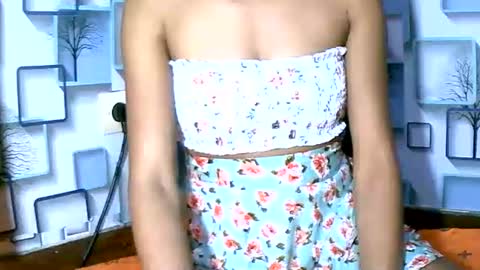 Snapshot of larra27 chatting on October 5, 2:49 am Malala online show from October 5, 2:49 am