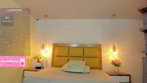  MIA  online show from October 6, 1:06 pm