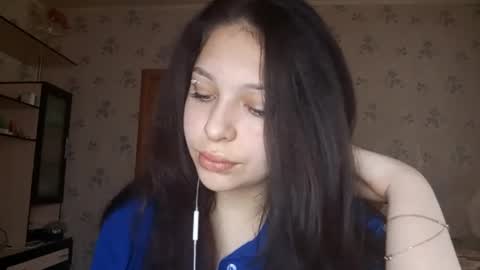 Amelia online show from November 2, 7:12 am