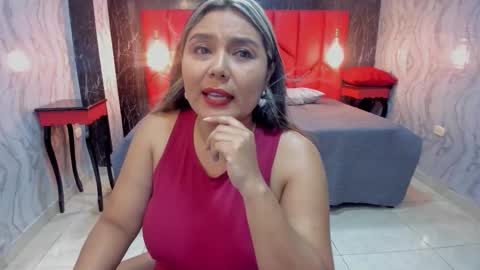 EMMA   online show from December 21, 4:33 pm