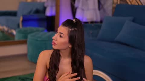 Snapshot of latinaloco chatting on March 9, 6:32 pm Latina online show from March 9, 6:32 pm