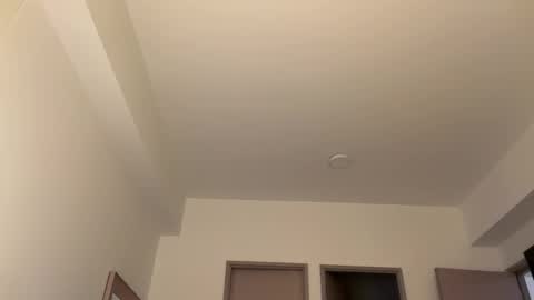 Hi -  online show from February 8, 5:00 am