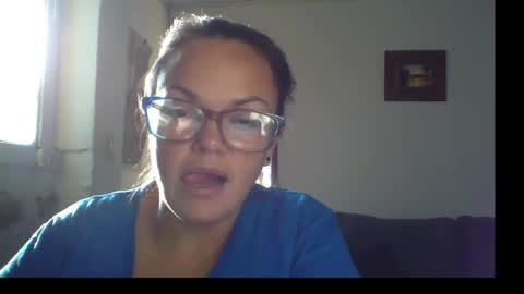 Laura online show from April 27, 9:45 pm