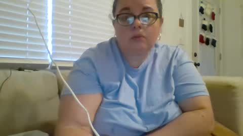 LauLauMa online show from December 29, 9:52 pm