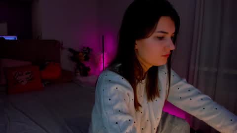 Laura online show from December 31, 6:05 am