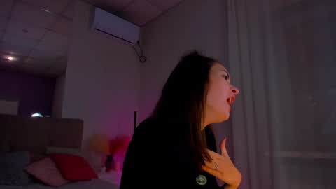 Laura online show from December 7, 6:43 am
