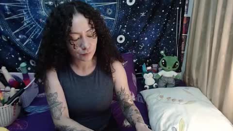 Snapshot of laura_anal_ chatting on February 3, 10:00 pm Wen online show from February 3, 10:00 pm