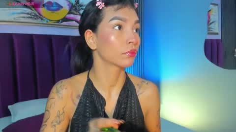 Laura online show from November 1, 1:26 pm