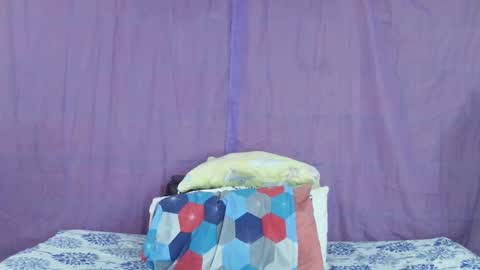 Laura online show from December 22, 4:39 am
