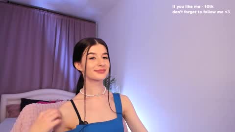 Snapshot of laura_coy chatting on February 17, 8:27 pm Laura online show from February 17, 8:27 pm