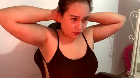 Snapshot of laura_d23 chatting on September 16, 12:29 am laura online show from September 16, 12:29 am