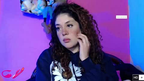 weedcam Curly Laura OF    online show from September 10, 12:21 am