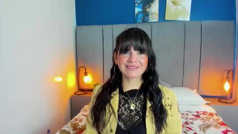 Snapshot of laura_hotties chatting on October 28, 1:06 pm laura hotties online show from October 28, 1:06 pm