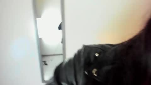 Snapshot of laura_hotties chatting on October 29, 1:15 pm laura hotties online show from October 29, 1:15 pm