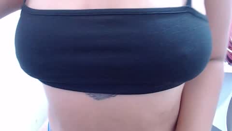 Snapshot of laura_hotyy chatting on September 26, 6:49 pm Laura online show from September 26, 6:49 pm