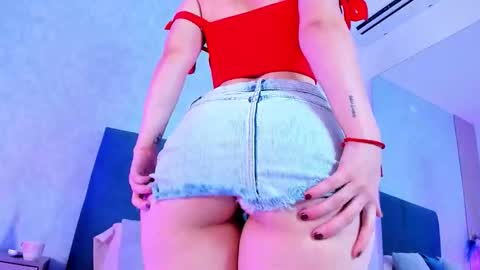 LauraIvy online show from March 23, 12:44 pm