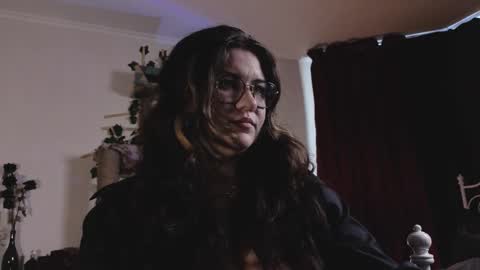 Miss Laura online show from February 25, 10:14 am