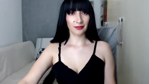 Laura online show from January 29, 12:12 am