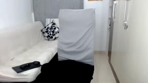 Laura online show from November 8, 11:54 pm