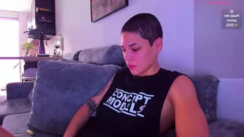 Laura Rose online show from January 18, 5:37 pm