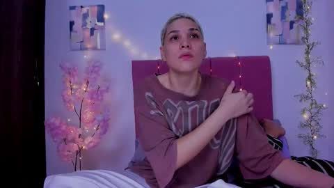 Laura Rose online show from September 18, 2:54 am