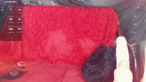 LauraCrystall online show from November 5, 5:51 pm