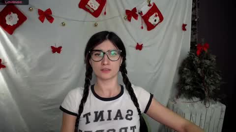 Laura online show from January 2, 10:16 am
