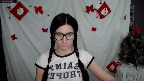 Laura online show from January 7, 8:45 am
