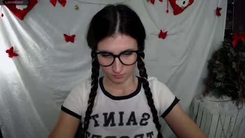 Laura online show from January 3, 8:43 am