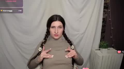 Laura online show from December 3, 11:10 am