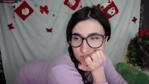 Laura online show from December 21, 9:33 am