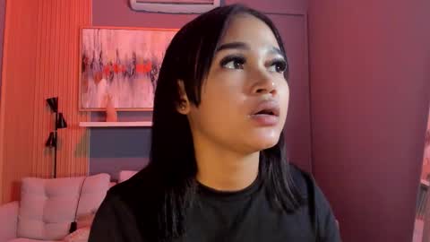 Snapshot of laurah_hill chatting on September 27, 1:29 pm Lau online show from September 27, 1:29 pm