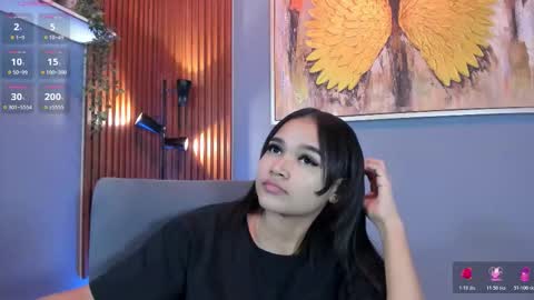 Snapshot of laurah_hill chatting on October 18, 1:36 pm Lau online show from October 18, 1:36 pm