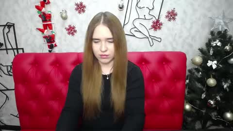 LauraHlot online show from January 11, 7:05 pm