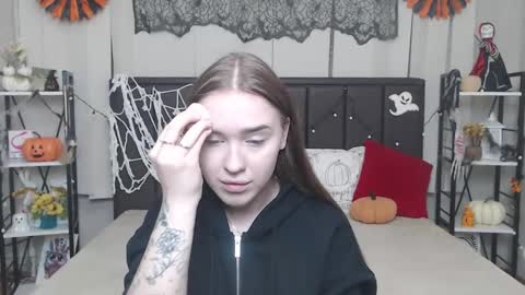 Snapshot of laurahlot chatting on October 23, 5:41 pm LauraHlot online show from October 23, 5:41 pm