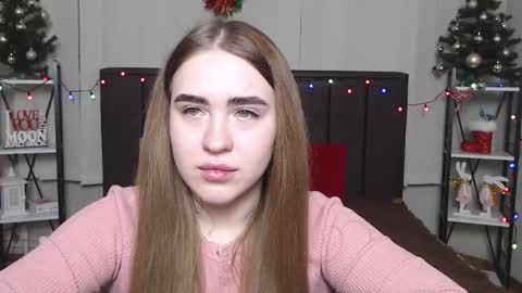 LauraHlot online show from January 4, 6:19 pm