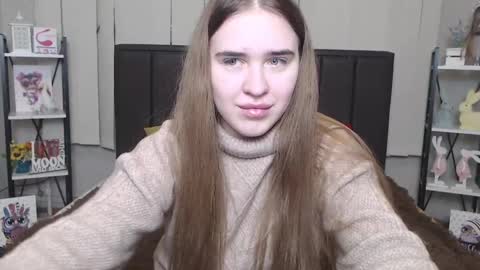 LauraHlot online show from December 14, 5:07 am