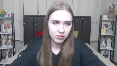 Snapshot of laurahlot chatting on October 18, 5:54 am LauraHlot online show from October 18, 5:54 am