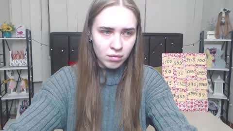 Snapshot of laurahlot chatting on October 9, 5:44 am LauraHlot online show from October 9, 5:44 am